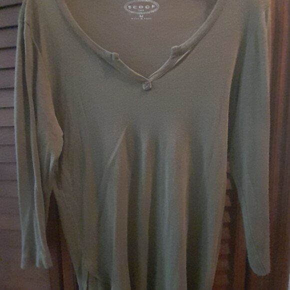 SCOOP NYC Split Neck Tunic - Picture 1 of 4